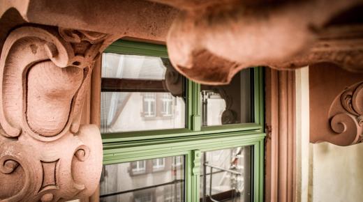 Denkmalschutz-Fenster in Frankfurt Nahaufnahme
