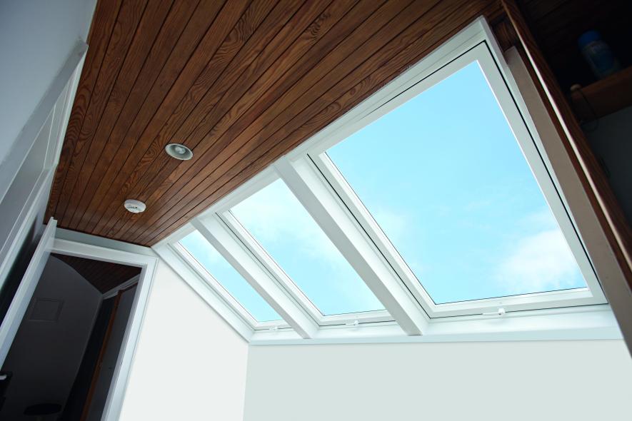 Fenster mit Raffstore Innenaufnahme