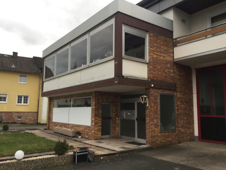 Fenster mit Raffstore vorher
