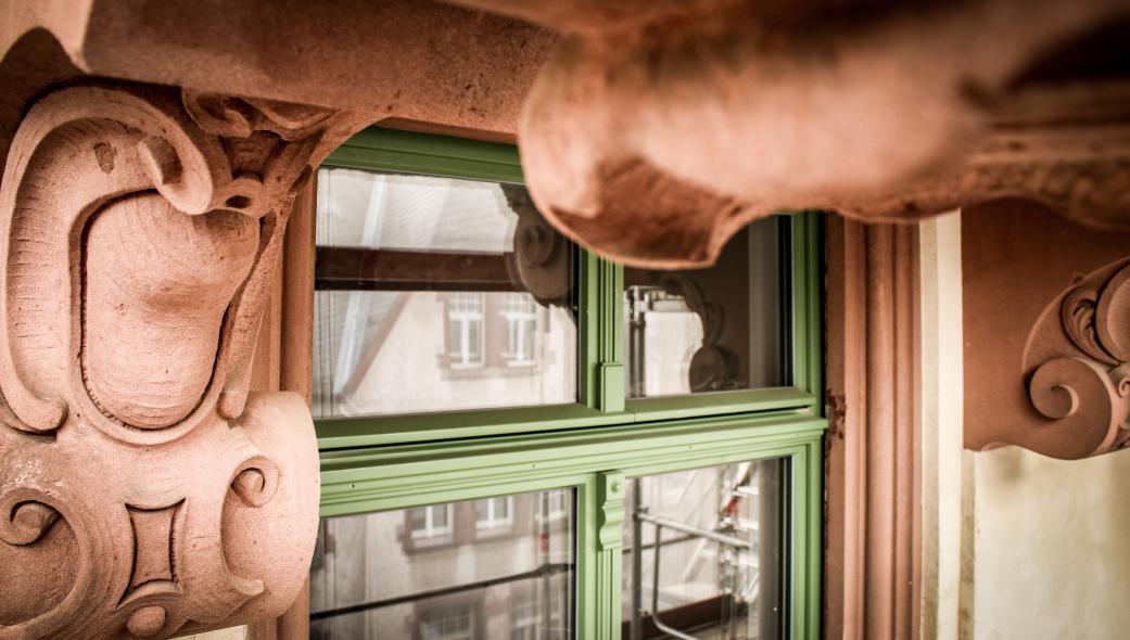 Denkmalschutz-Fenster in Frankfurt Nahaufnahme