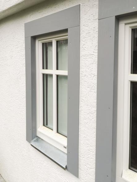 Holzfenster und Holzhaustür für den Denkmalschutz in Oberursel