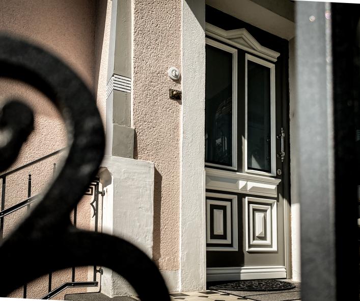 Klassische Haustür in Oberursel