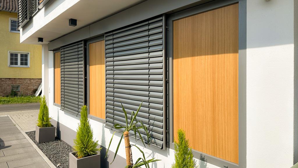 Fenster Büdingen mit Raffstore